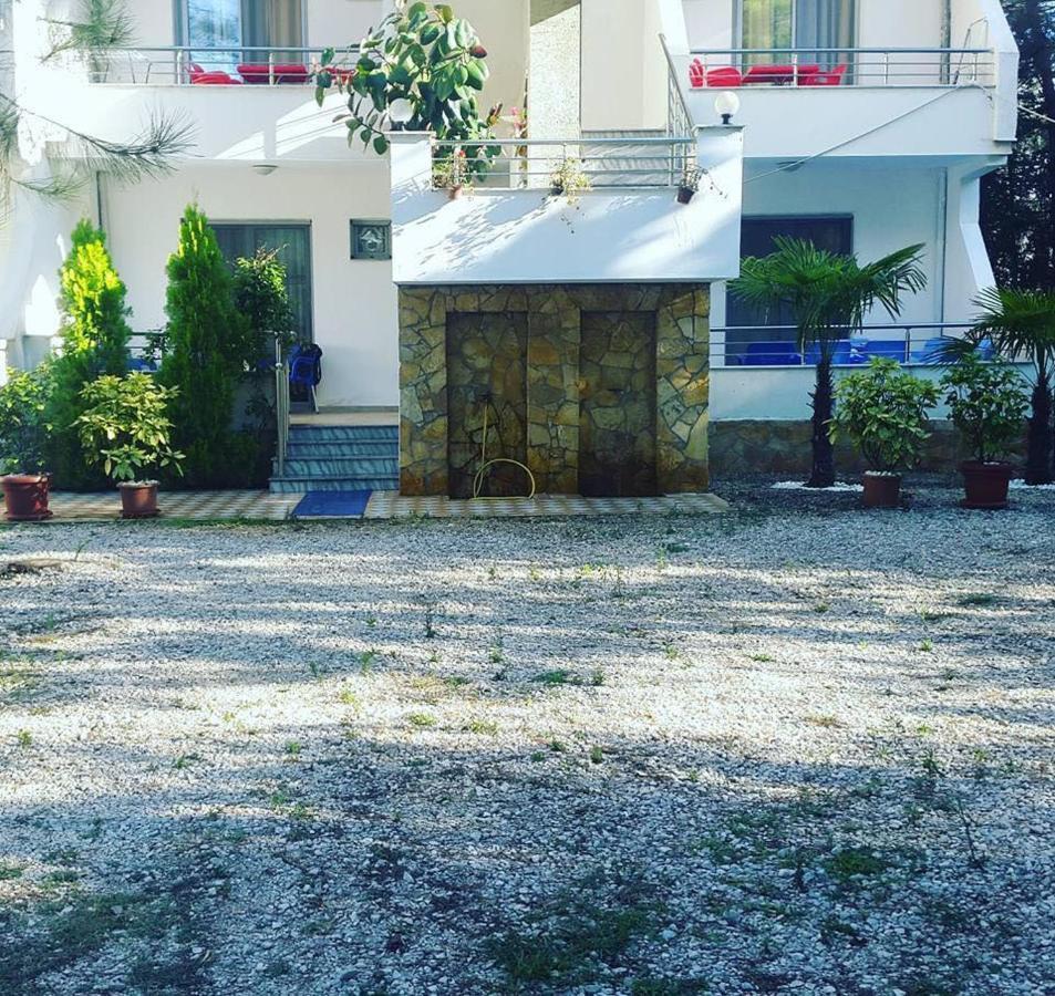 Aparthotel Vila Tufi Velipojë エクステリア 写真