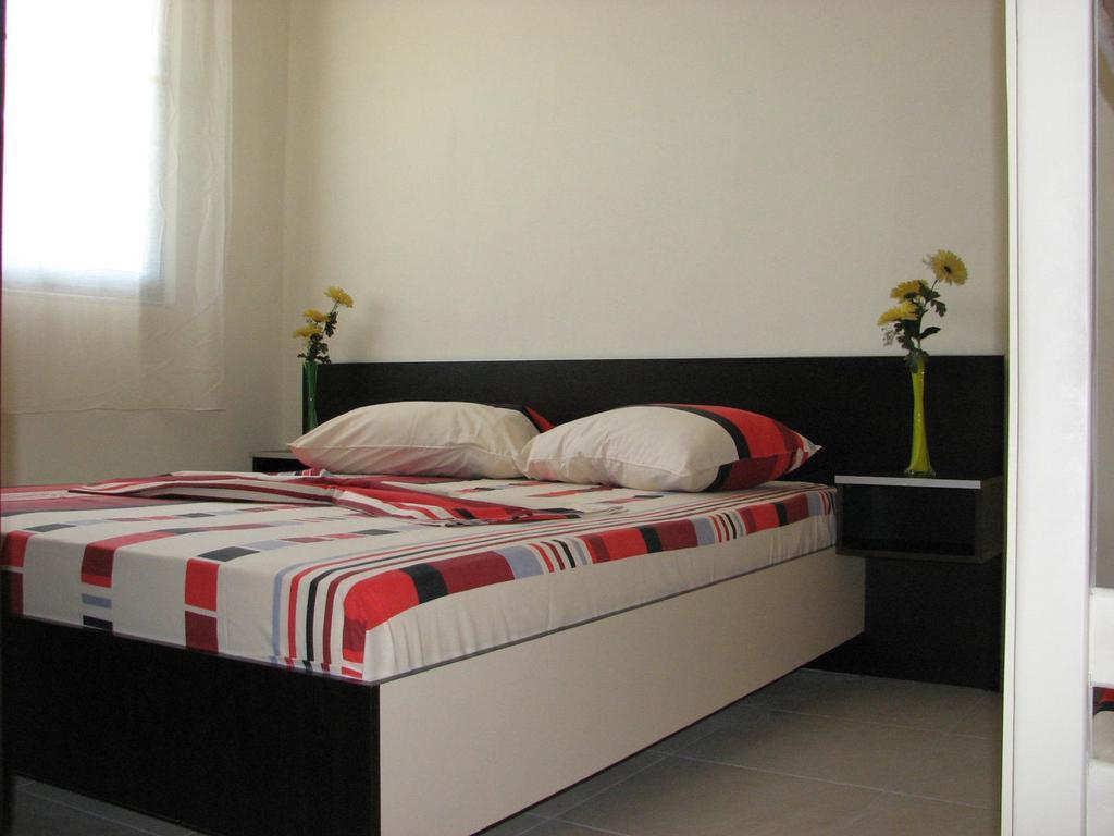 Aparthotel Vila Tufi Velipojë 部屋 写真