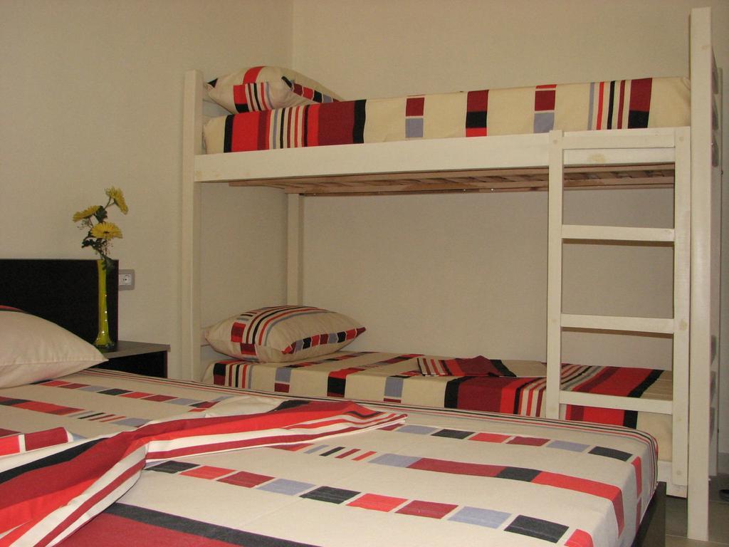 Aparthotel Vila Tufi Velipojë エクステリア 写真