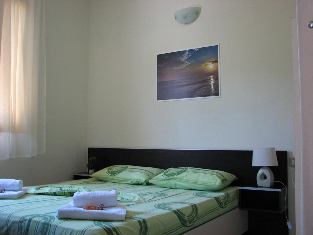 Aparthotel Vila Tufi Velipojë エクステリア 写真